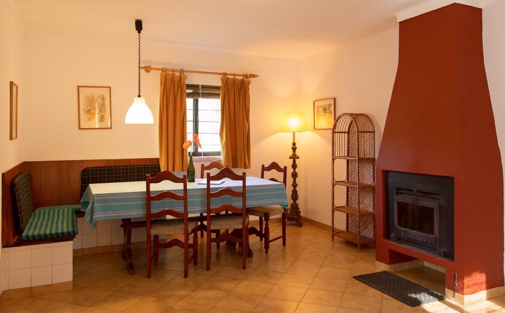 Villa Markadia à Odivelas  Extérieur photo