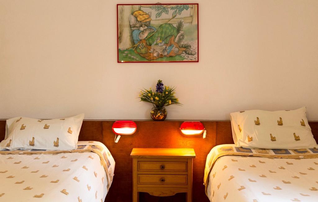 Villa Markadia à Odivelas  Extérieur photo