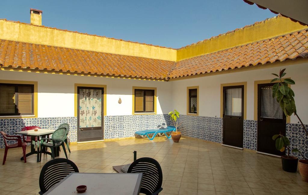 Villa Markadia à Odivelas  Extérieur photo