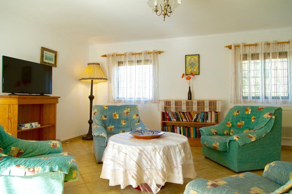Villa Markadia à Odivelas  Extérieur photo