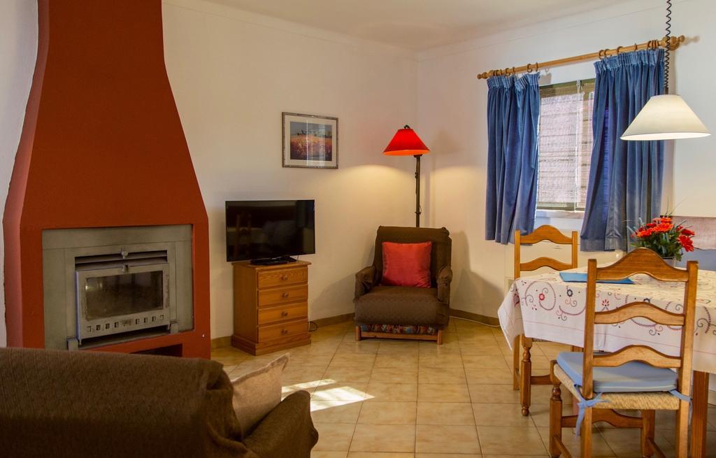 Villa Markadia à Odivelas  Extérieur photo