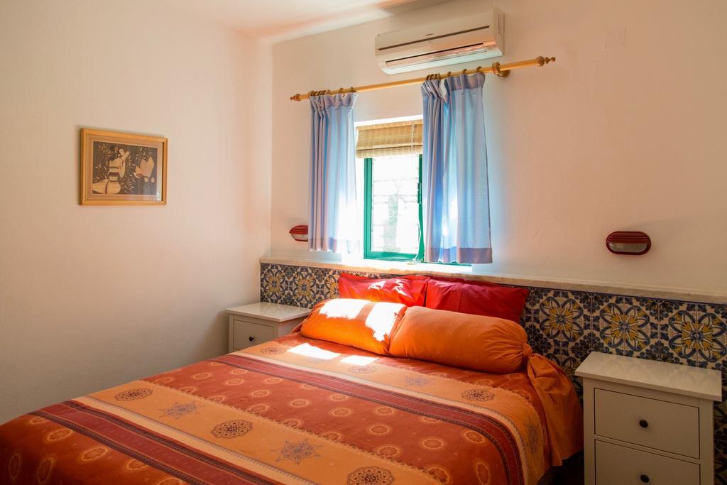 Villa Markadia à Odivelas  Extérieur photo